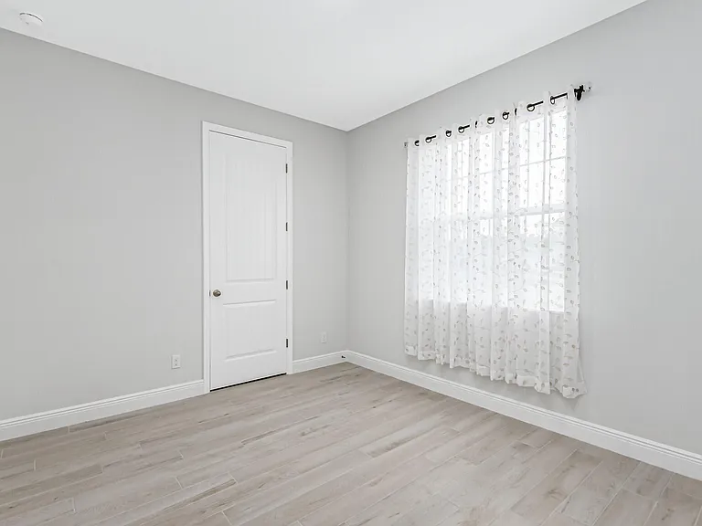 1517 Wacker Ave SE — Photo 17