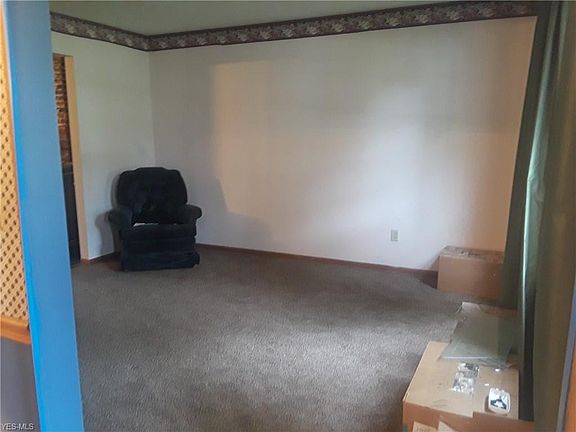 4th image of 483 Brambleside Dr