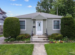 805 Illinois Ave, Elgin, IL 60120