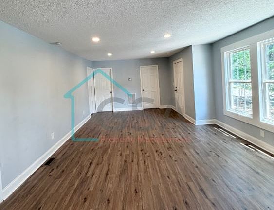 2nd image of 101 Hammond Ave
