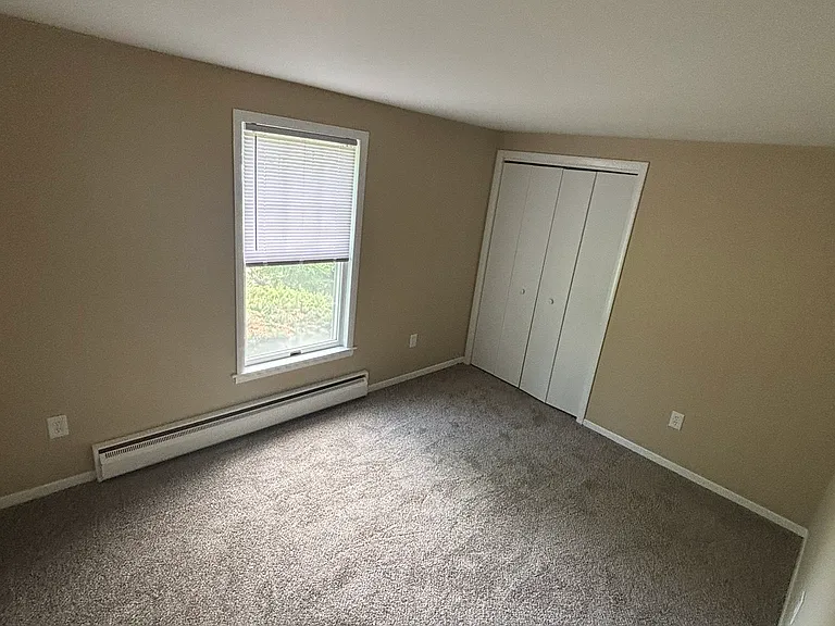 1046 Butlers Park Rd — Photo 14