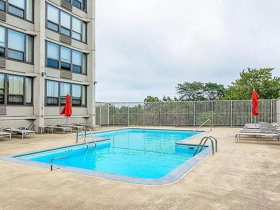 3rd image of 5100 N Marine Dr APT 20D