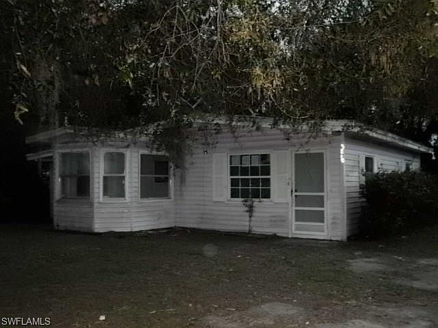 1st image of 3860 Lora St