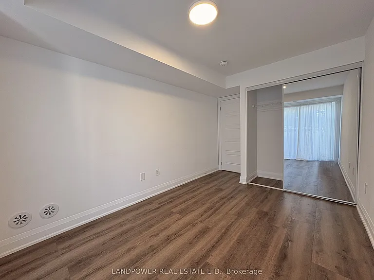 175 William Duncan Rd #5 — Photo 9
