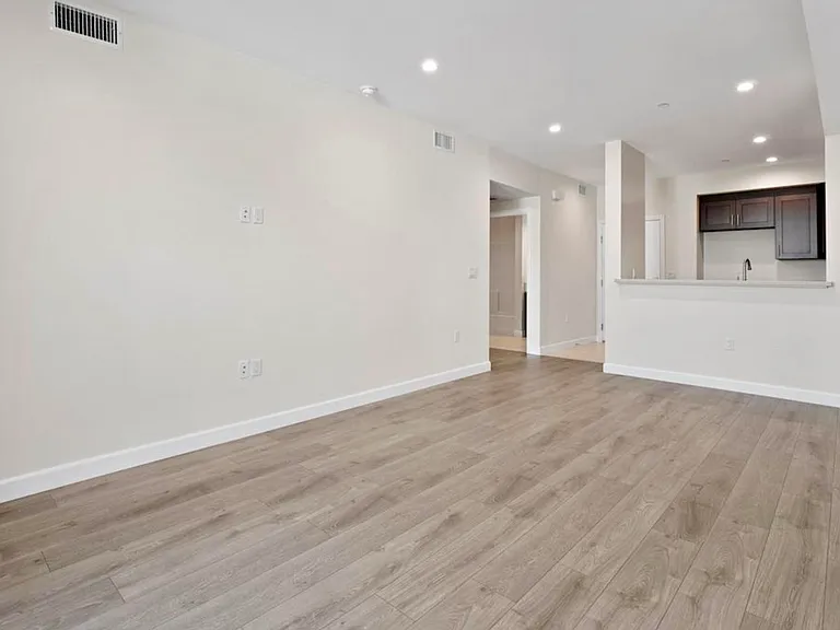 5222 Vantage Ave #12147-208 — Photo 6