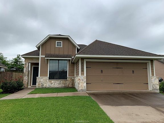 2nd image of 905 Cobble Gate Dr