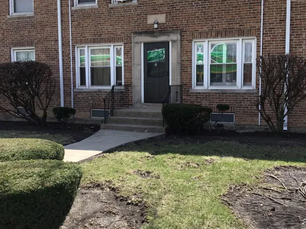 912 W Roosevelt Rd #1, Broadview, IL 60155