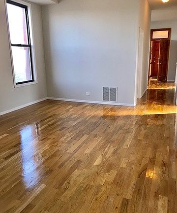4th image of 3359 N Southport Ave APT 2