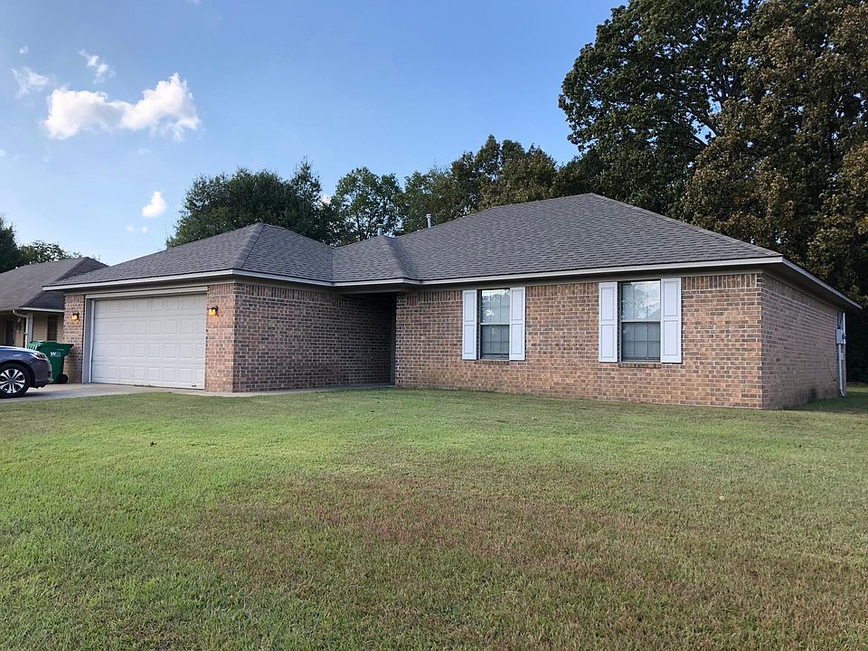 1st image of 44 Donna Kay Dr