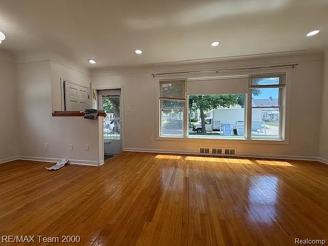 3310 Culver Ave — Photo 9