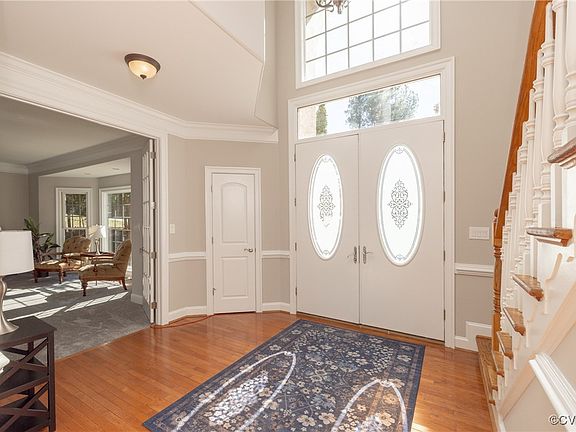 5th image of 11196 Pinewild Dr