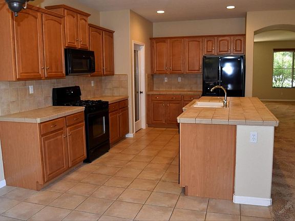 2nd image of 684 Whitfield Ln