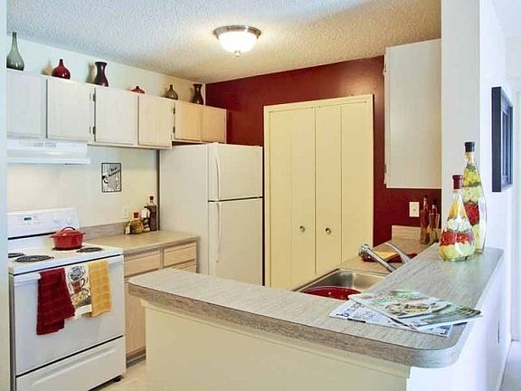 4th image of 31046 Wheaton APT 113