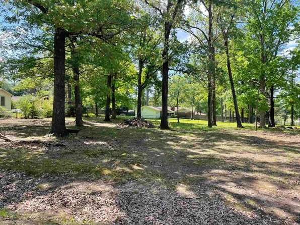 Winchester Ave, White Hall, AR 71602