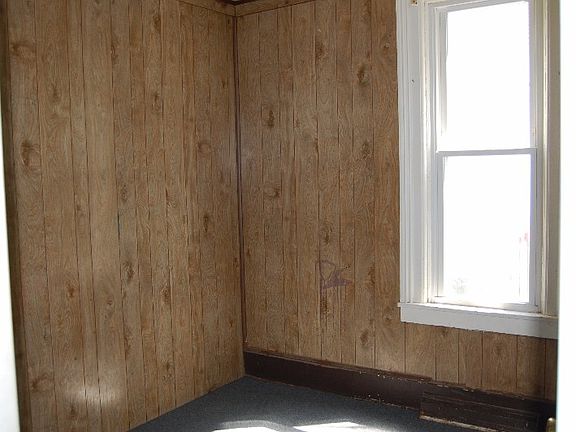 4th image of 304 S Chilson St