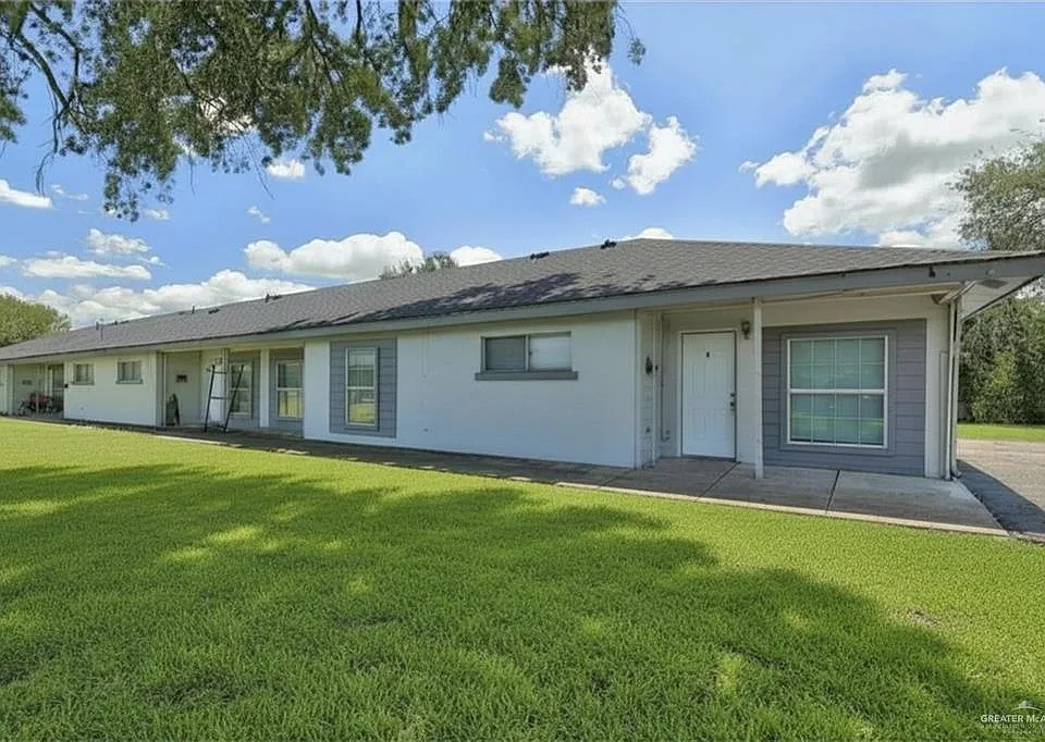 1120 Valley View Dr #B1