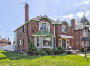 18264 San Juan Dr, Detroit, MI 48221