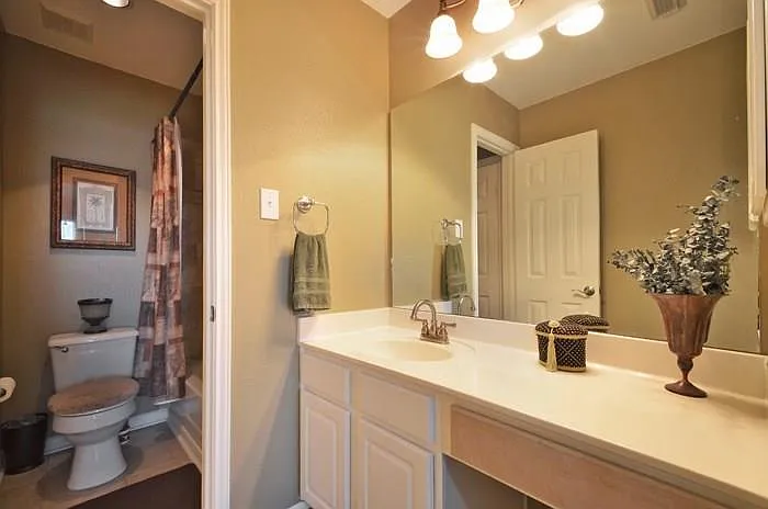 1302 Hunter Ace Way — Photo 17