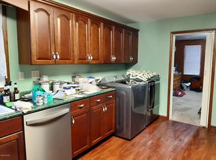 842 W John Beers Rd, Stevensville, MI 49127