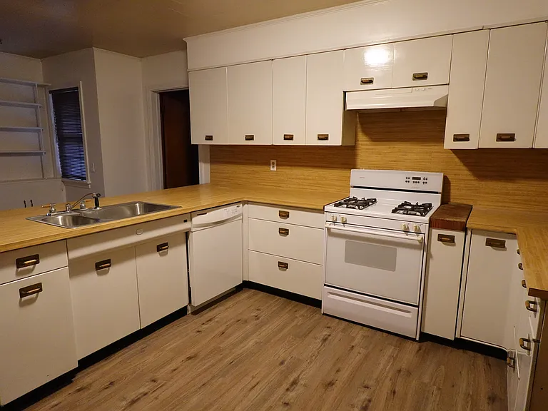 515 Livermore Ave — Photo 4
