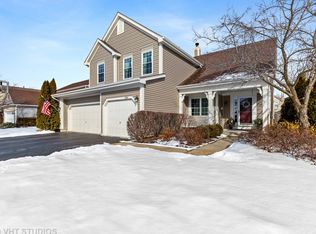388 Gatewood Ln, Grayslake, IL