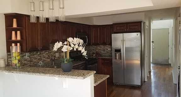 4th image of 91 Michigan Ct #91