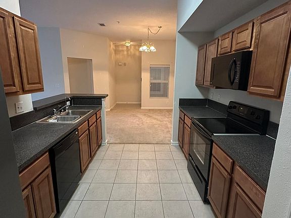 4th image of 9690 AMARANTE Circle #6
