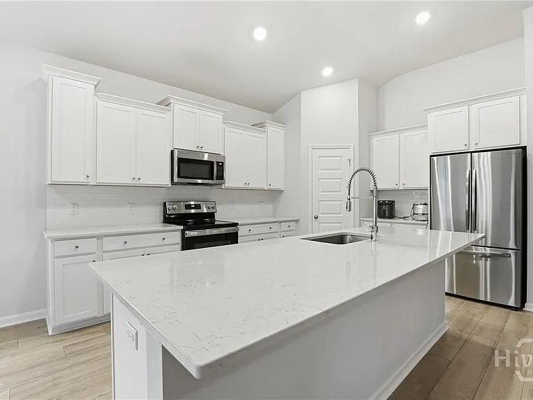 729 Blue Moon Xing — Photo 14
