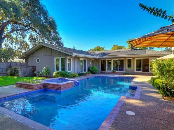 320 Ross Way, Sacramento, CA 95864
