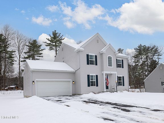 2nd image of 5 Winterberry Lane