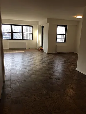 Rented by Solil Management | media 2