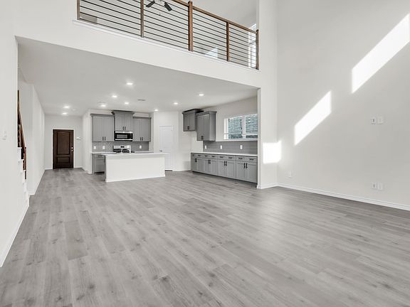 7th image of this home