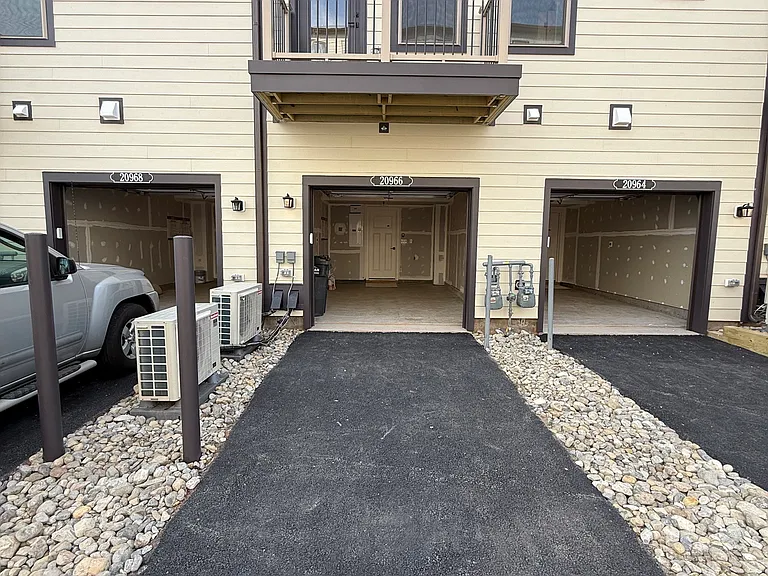 20966 Bluebird Sq #141 — Photo 3
