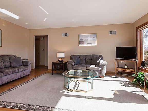 2nd image of 5044 Conrad Ave