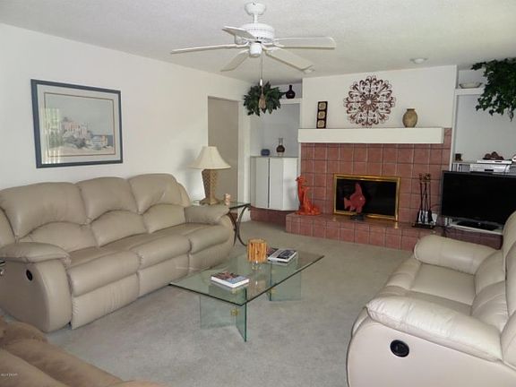 3rd image of 24 Sanchez Ave