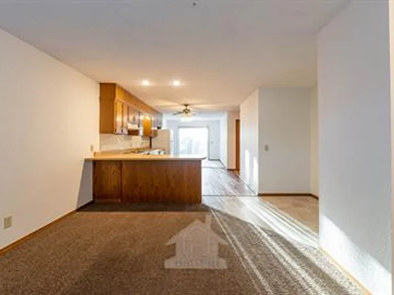3361A S Clifton Ave — Photo 1