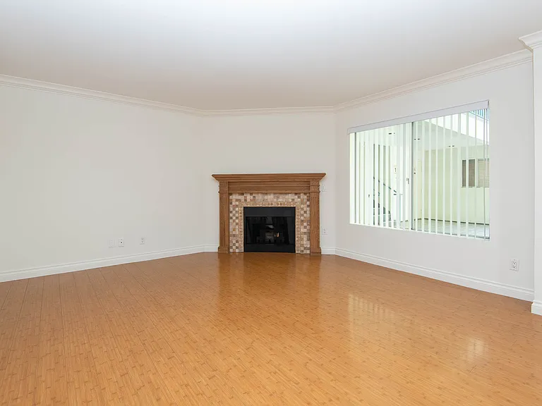 3839 Motor Ave #103 — Photo 2