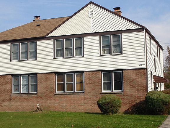 2nd image of 131 Parkside Ct