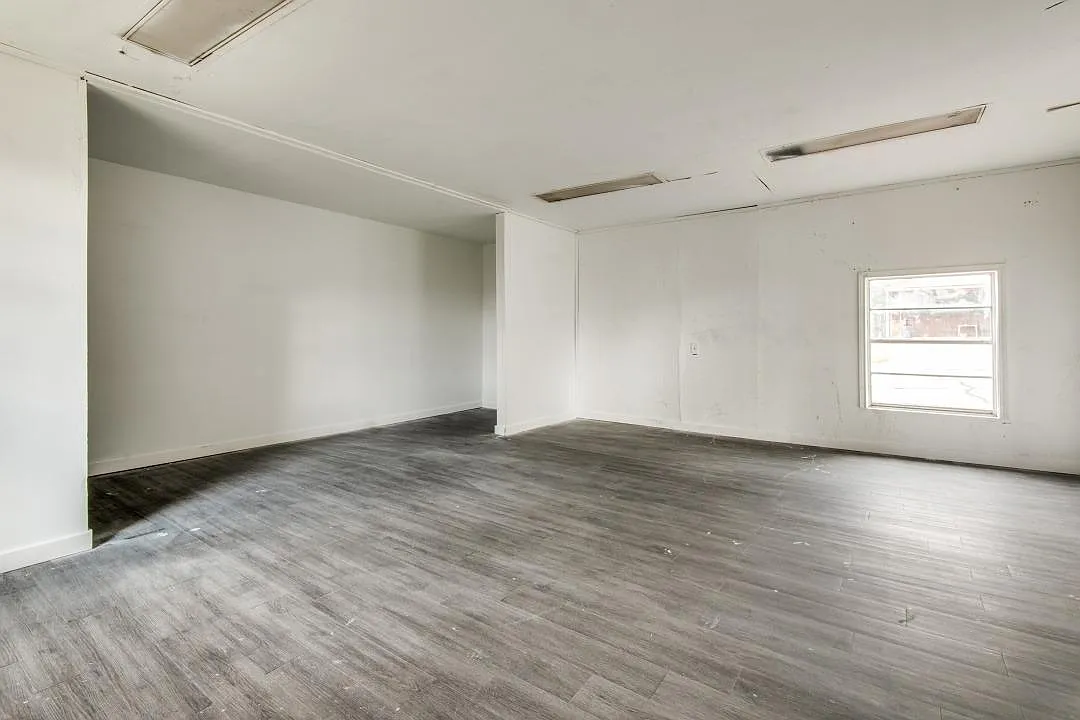 Building Photo - 853 Brown Trl