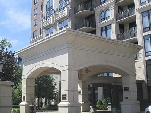 1st image of 500 Grant St E #205
