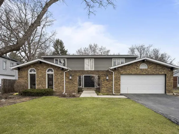 1695 Overland Trl, Deerfield, IL 60015