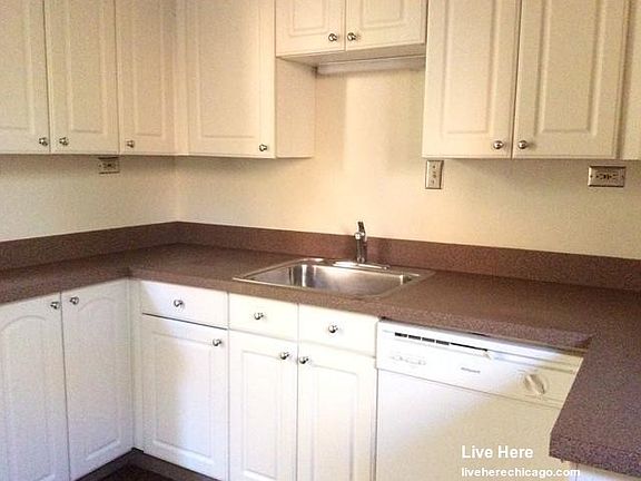 4th image of 5411 S Blackstone Ave #3