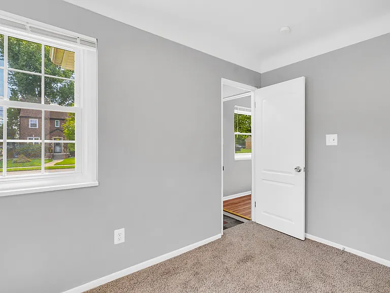 9900 Bishop St — Photo 17