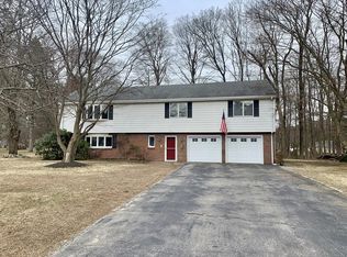 12 Doyle Cir, Framingham, MA 01701