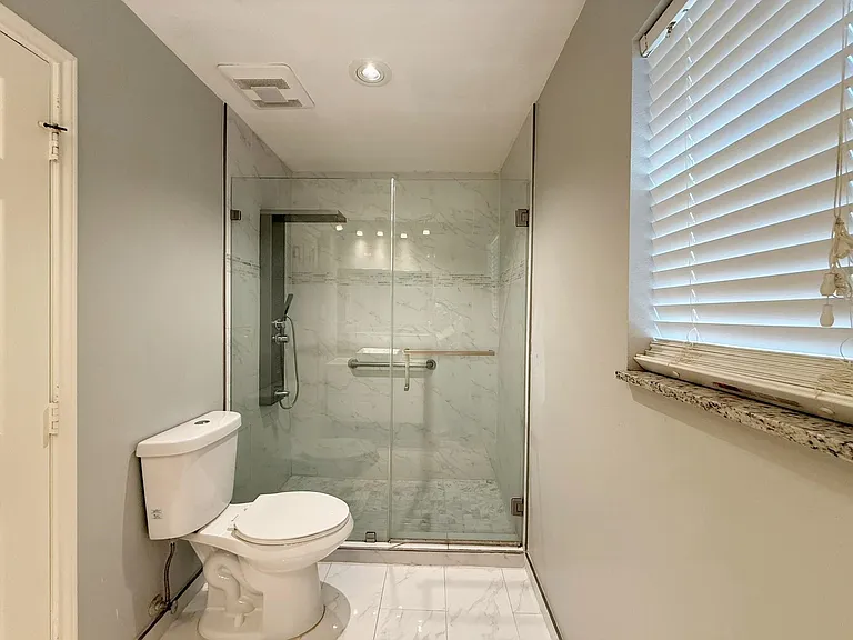 3610 Maple Pass Ct — Photo 16