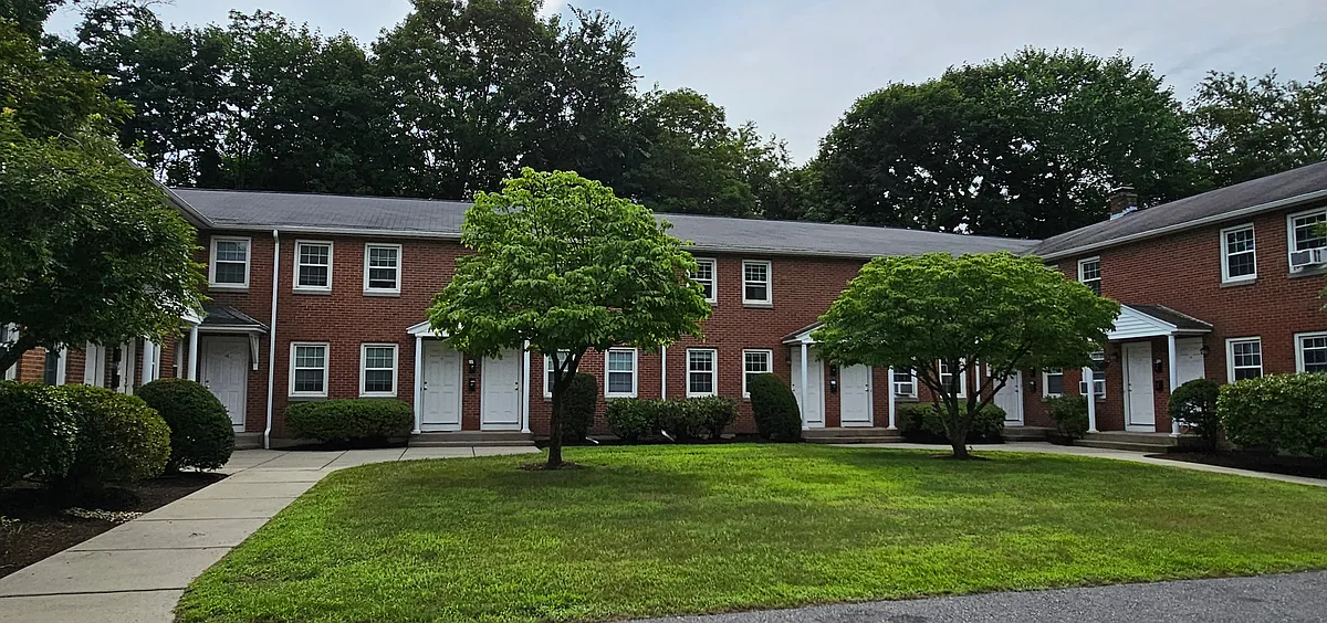 Building Photo - 35 Patty Ln #35B