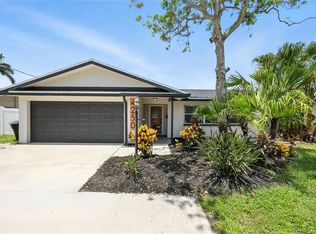 4250 14th Way NE, Saint Petersburg, FL 33703