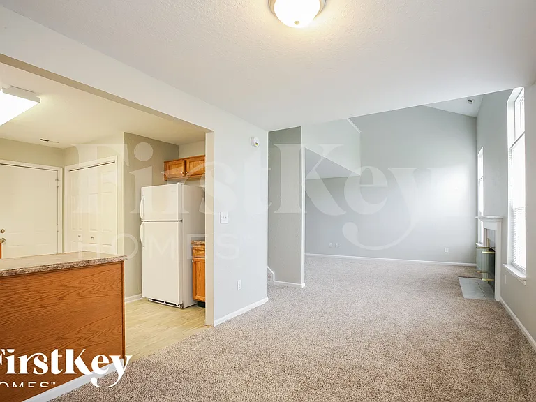 4327 Autumn Crest Ct — Photo 6