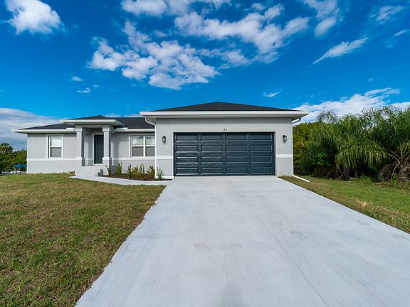 2020 construction, great layout, easy living