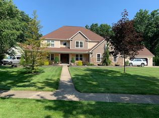32474 Gurss Rd, Avon Lake, OH 44012